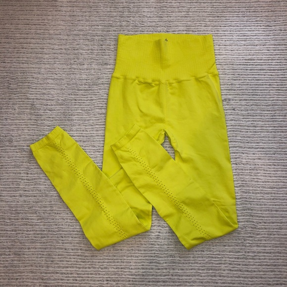 NEW SET!✨Free People Movement Good Karma Top and Leggings Set XS/S - Picture 7 of 16